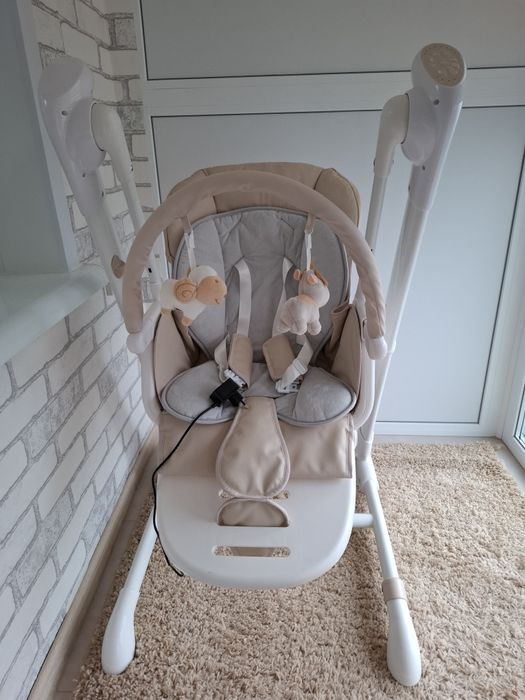 Стілець-гойдалка CARRELLO Cascata