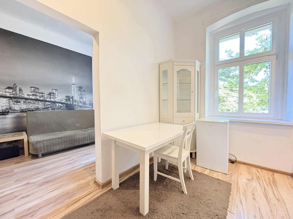 Kawalerka z oddzielną kuchnią w świetnej lokalizacji