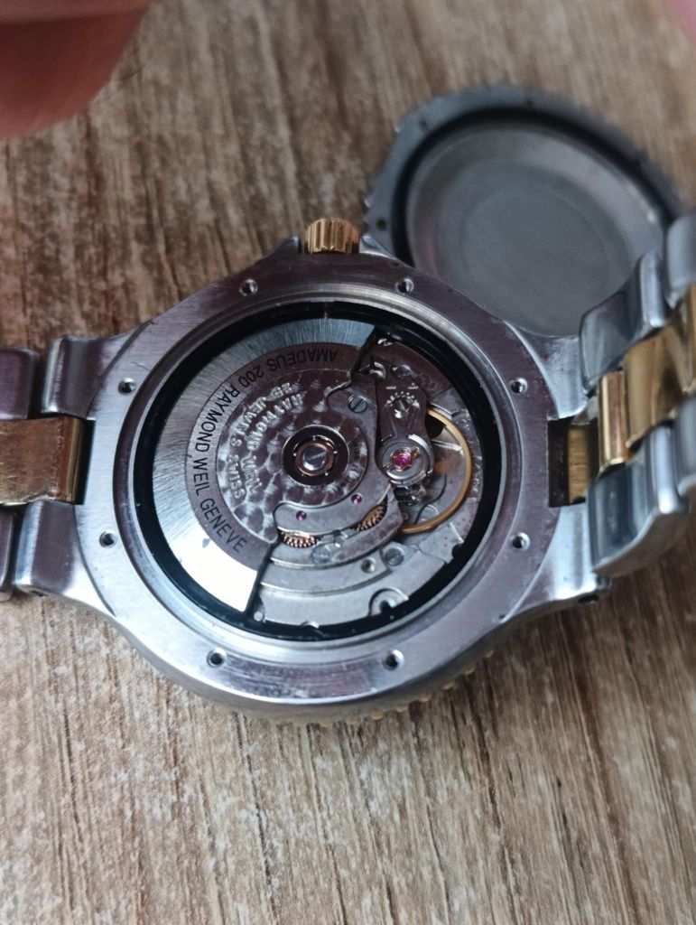 Diver raymond weil