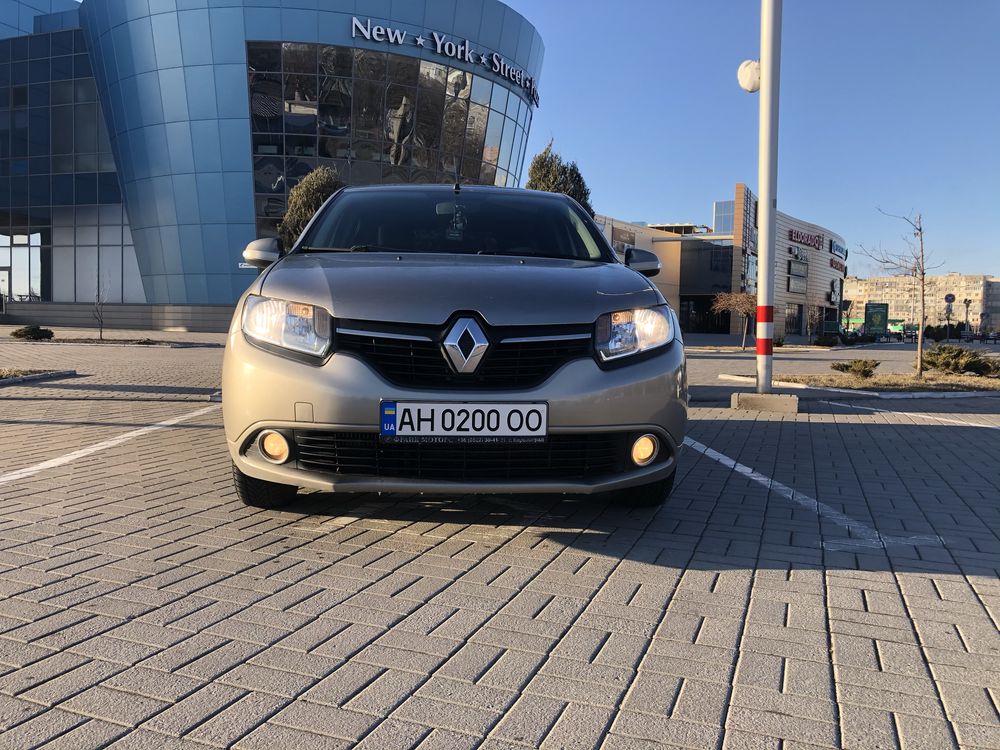 Renault Sandero 2013