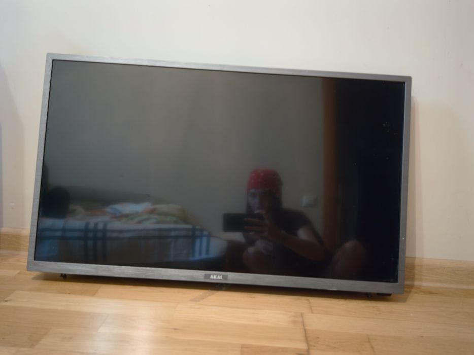 Телевізор Akai 32 дюйма