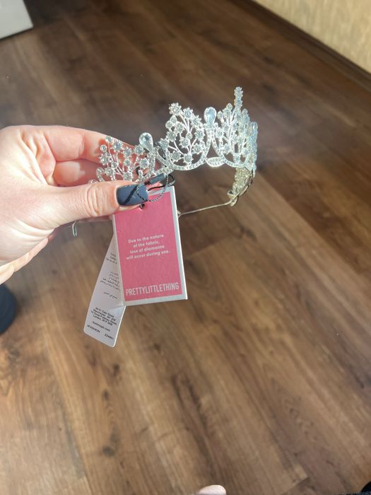 Корона нова, в ідеальному стані