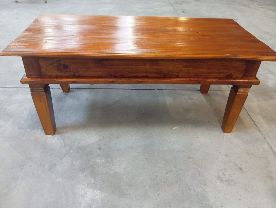 Antyczny stolik kawowy z trzema szuflada konsola mi