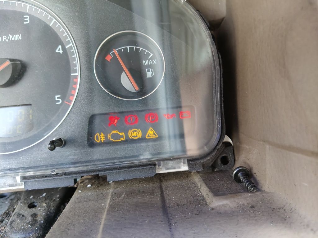 Liczniki Volvo gwarancja S60 V70 S80 2.4 D5