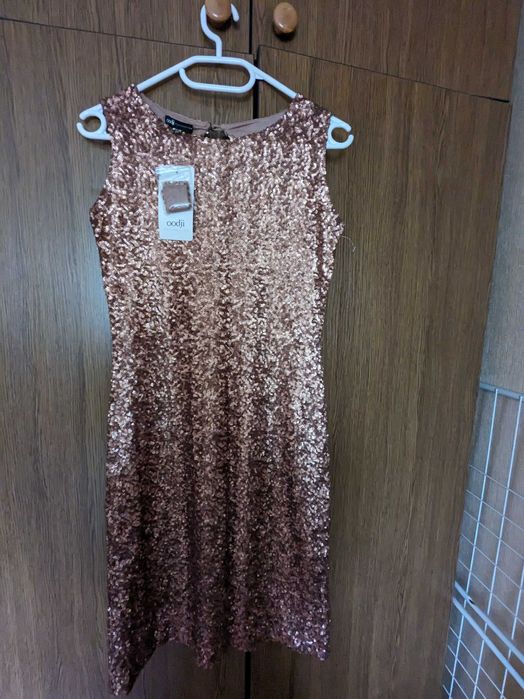 Плаття в пайєтки, нарядні плаття 38, M