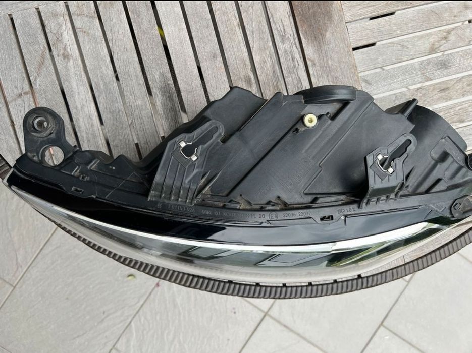 Farol audi a1 2020