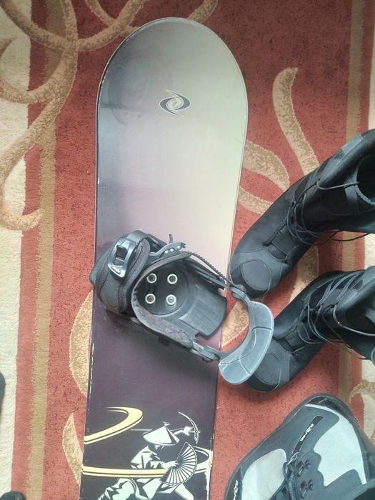 Сноуборд Bone 158 с ботинками 45р.