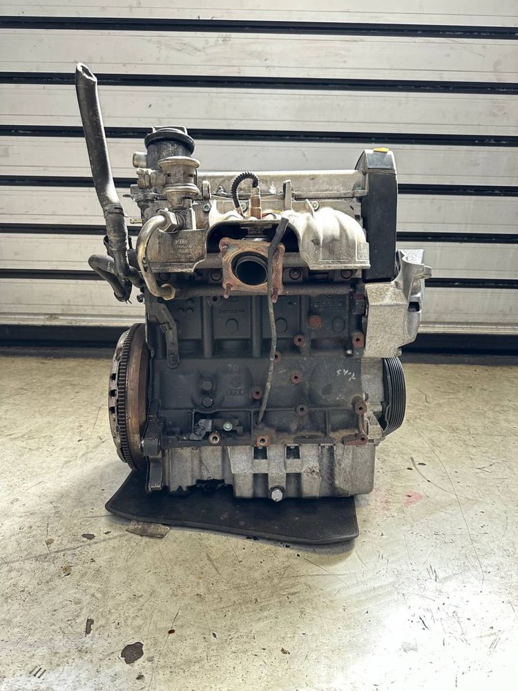 Двигун мотор AZJ 2.0I 8V 183tkm VW Passat B5