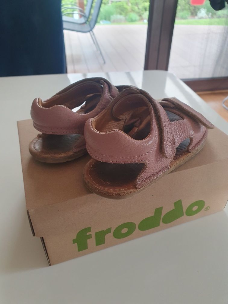 Sandałki skórzane froddo barefoot 27 flexi mini różowe giętkie