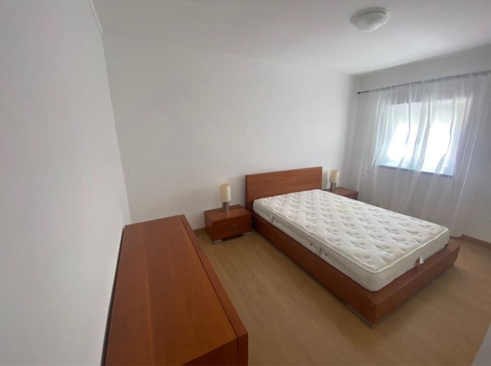 Moradia zona oeste - Arrenda-se