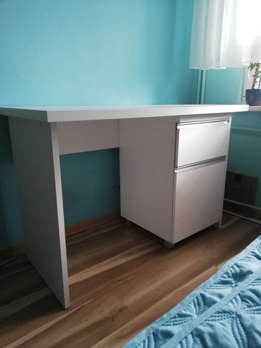 Biurko białe firmy Bodzio
