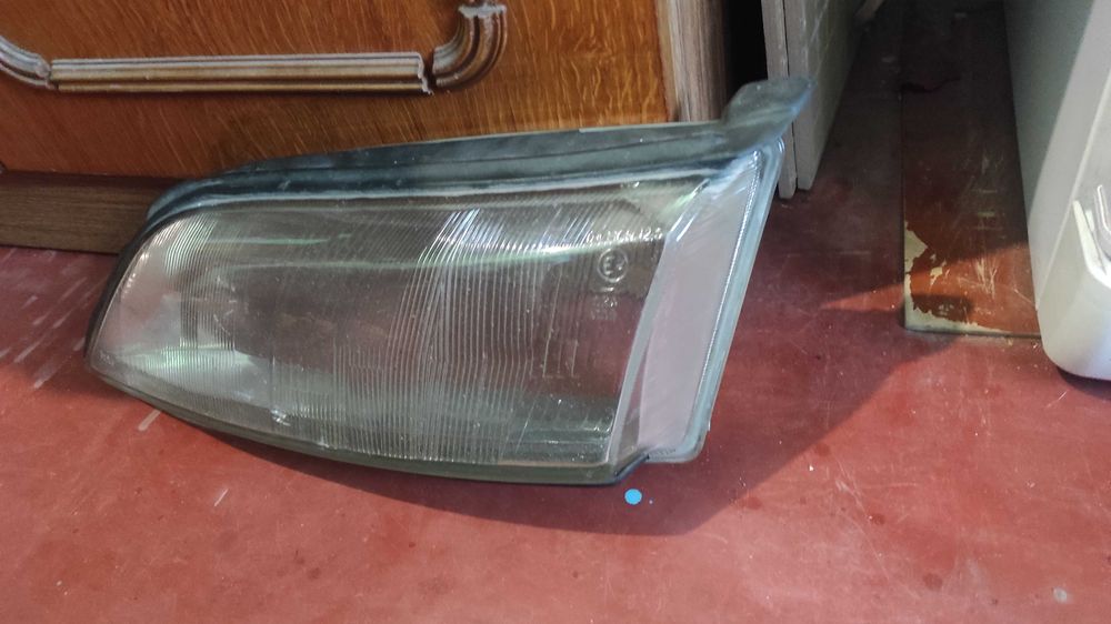 Фара стекло фары opel Vectra b 941003a0