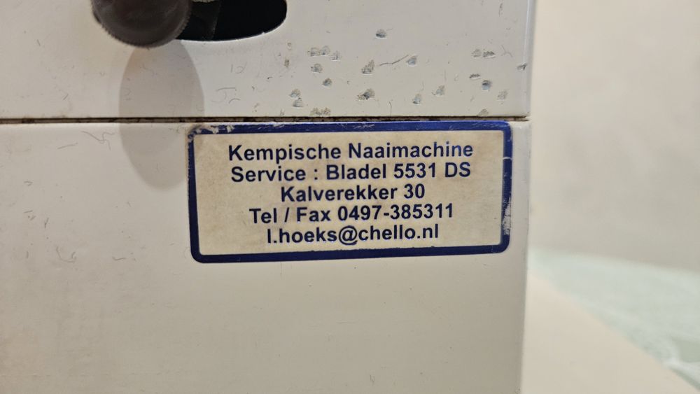 Швейна машинка Італія професійна