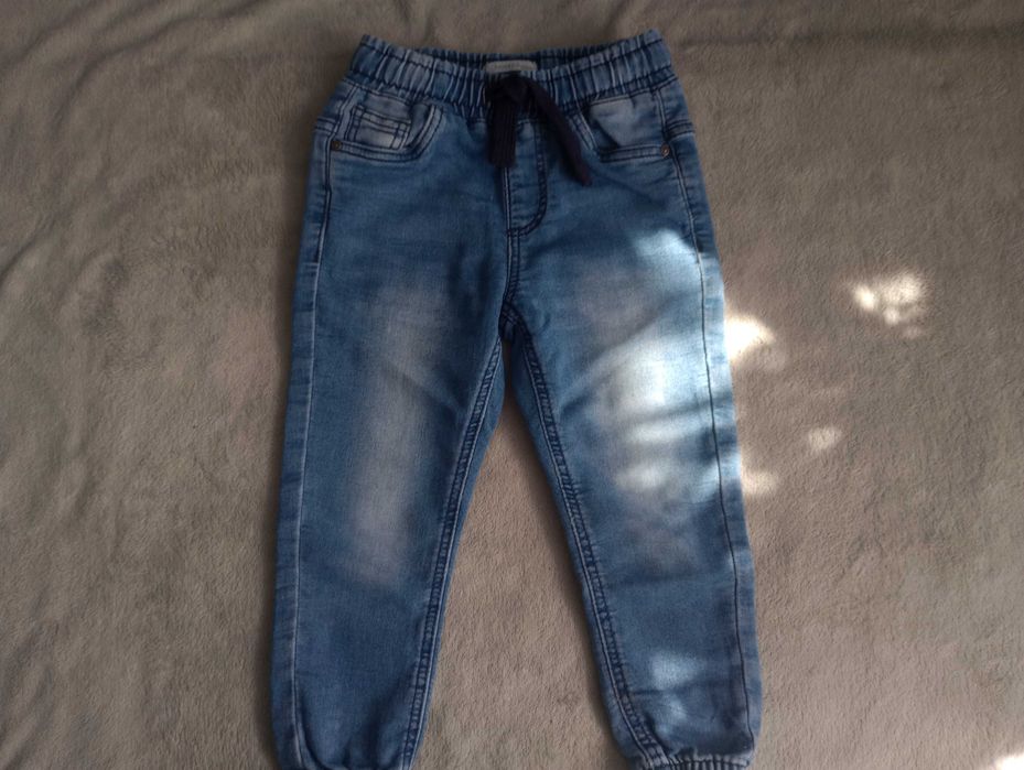 Spodnie jeansowe Reserved 104