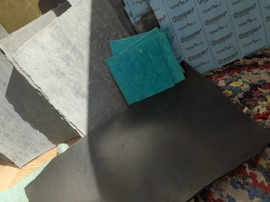 Паранит пмб 2 мм резина маслостойкая.