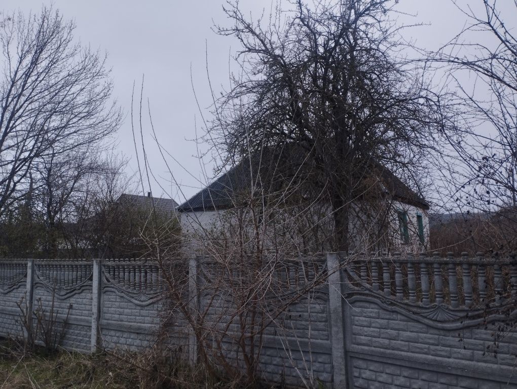 Продаж будинку з земельною ділянкою в с.Теклине