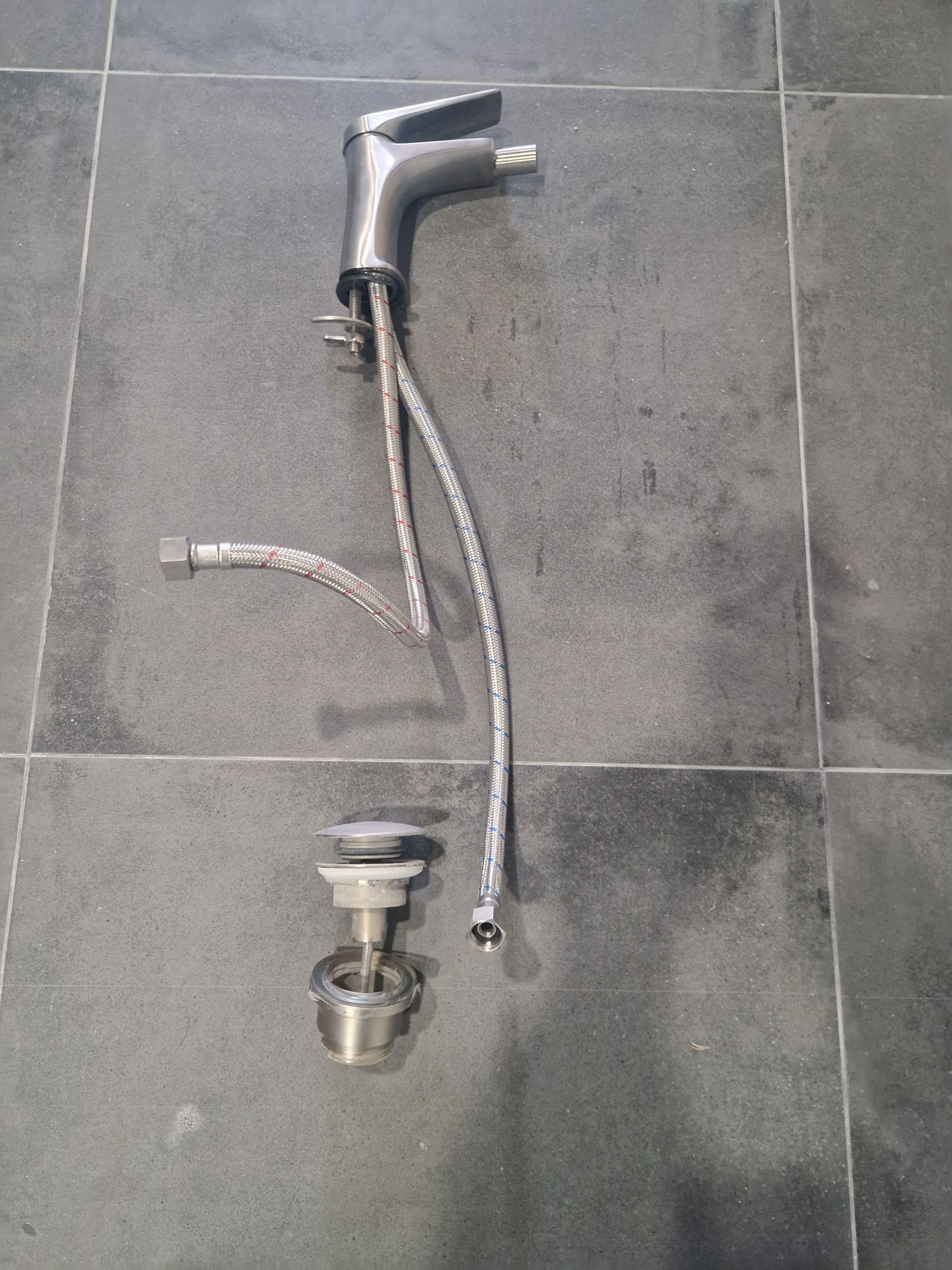 Torneira Misturadora de Bidé DELOS Inox + Válvula Aço/Inox S316
Compre