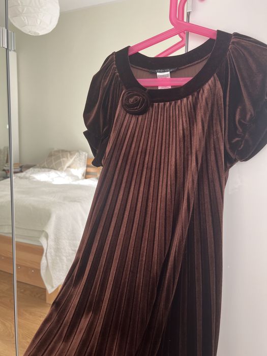 Wyjściowa plisowana sukienka 12-14 lat