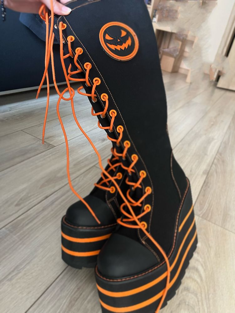 Długie buty na platformie strangecvlt alternative