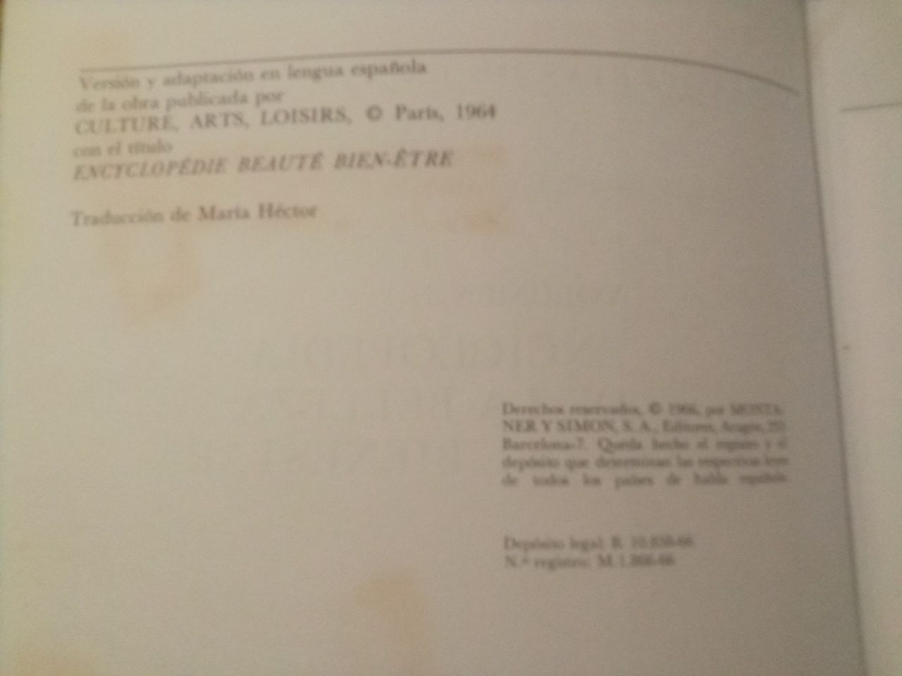 Livro antigo da Beleza da mulher