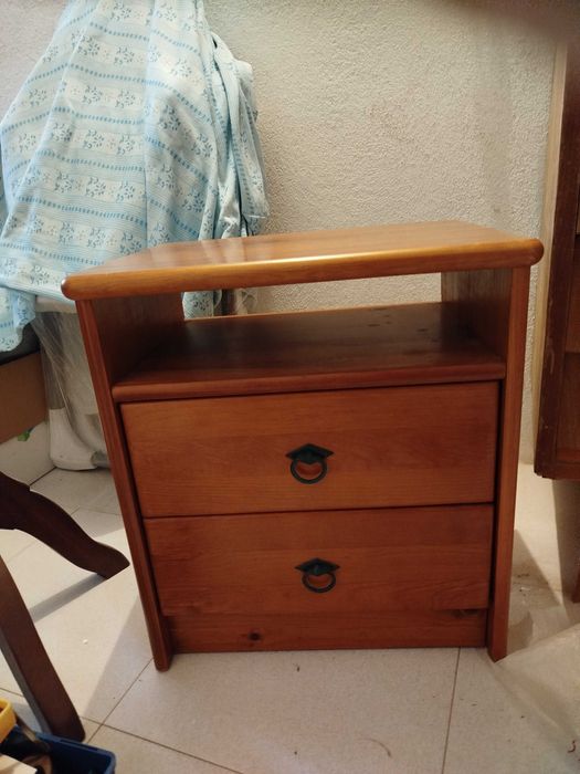 Mesas de cabeceira (2)