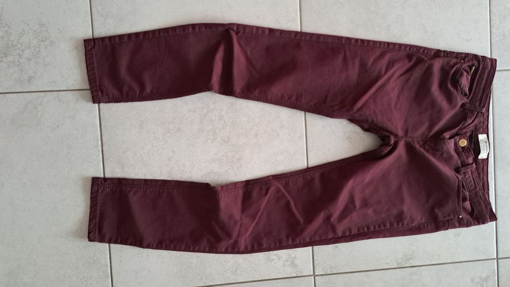 Spodnie damskie Stradivarius