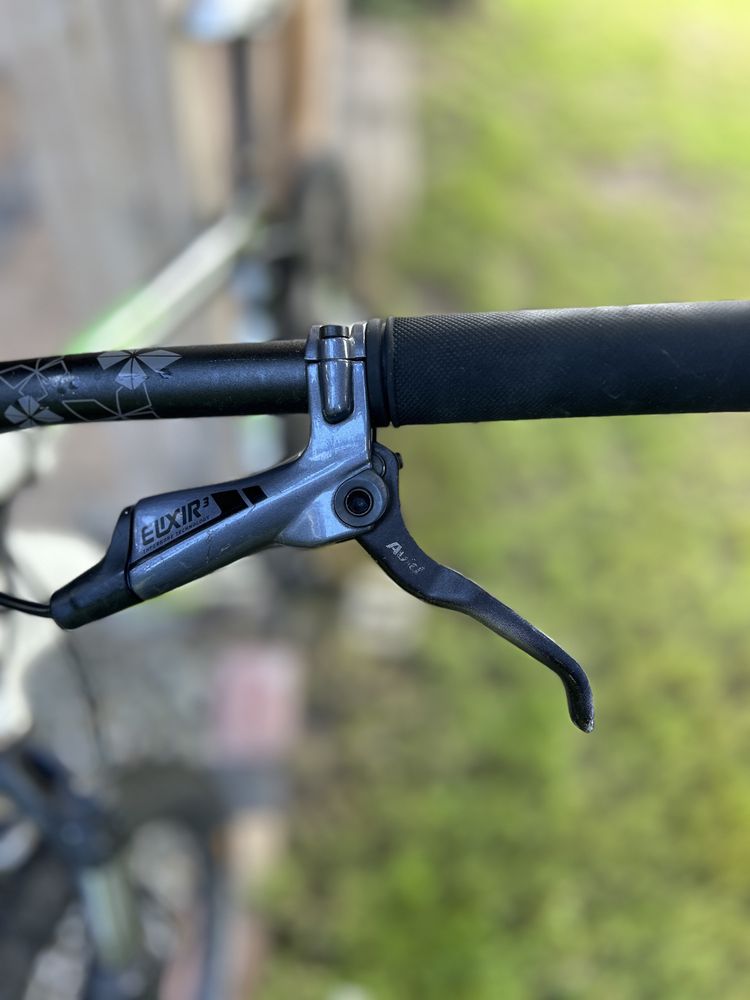 Rower MTB na ramie Avenger Pro 26