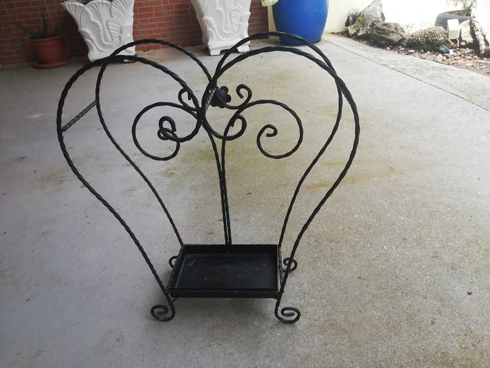 Suporte Chapéus-de-Chuva