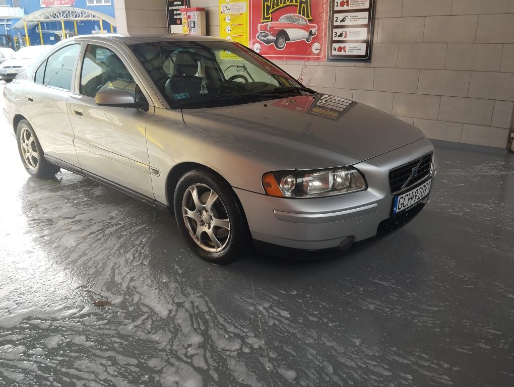 Volvo S60 2.4D 130KM