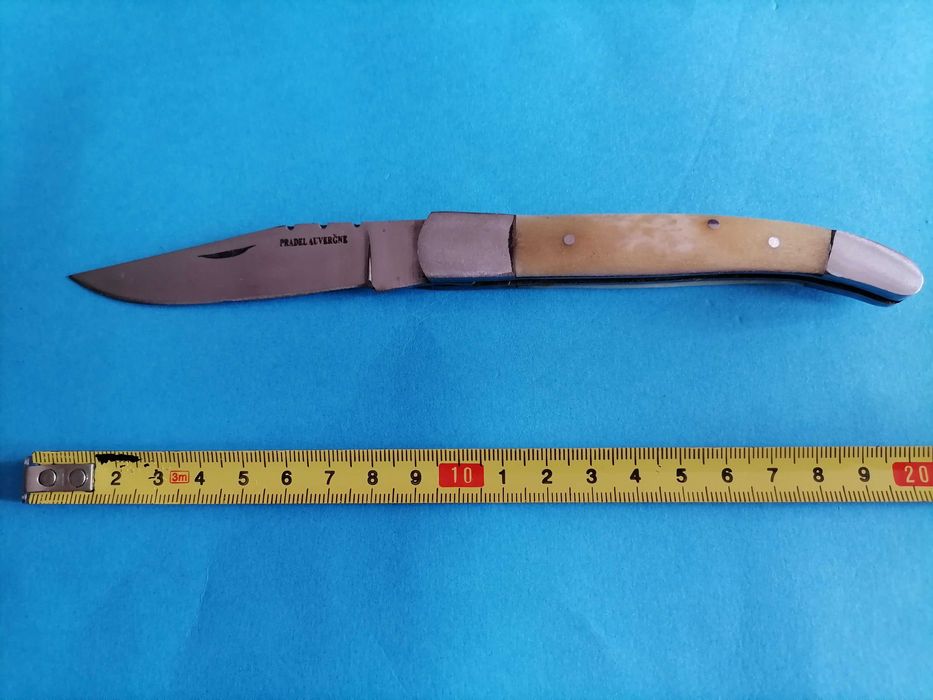 Canivete de Coleção Pradel Auvergne Cabo Osso/Matéria Córnea