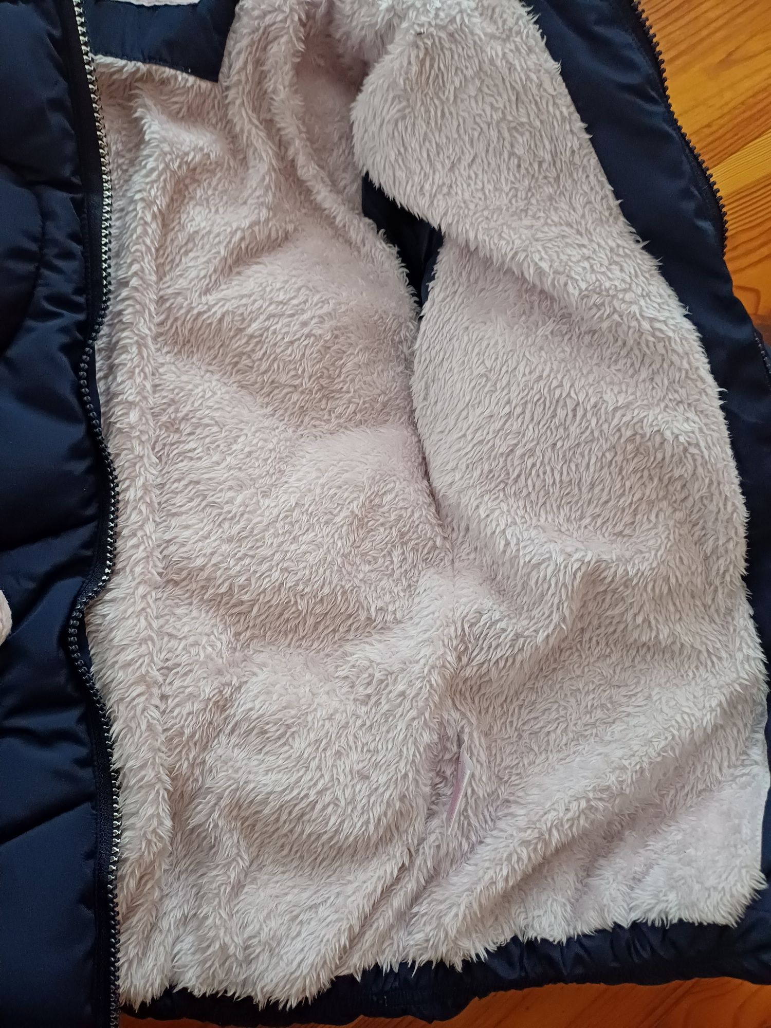 Kurtka zimowa 122/128