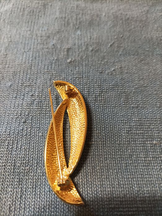 Броши винтажные оригинальные