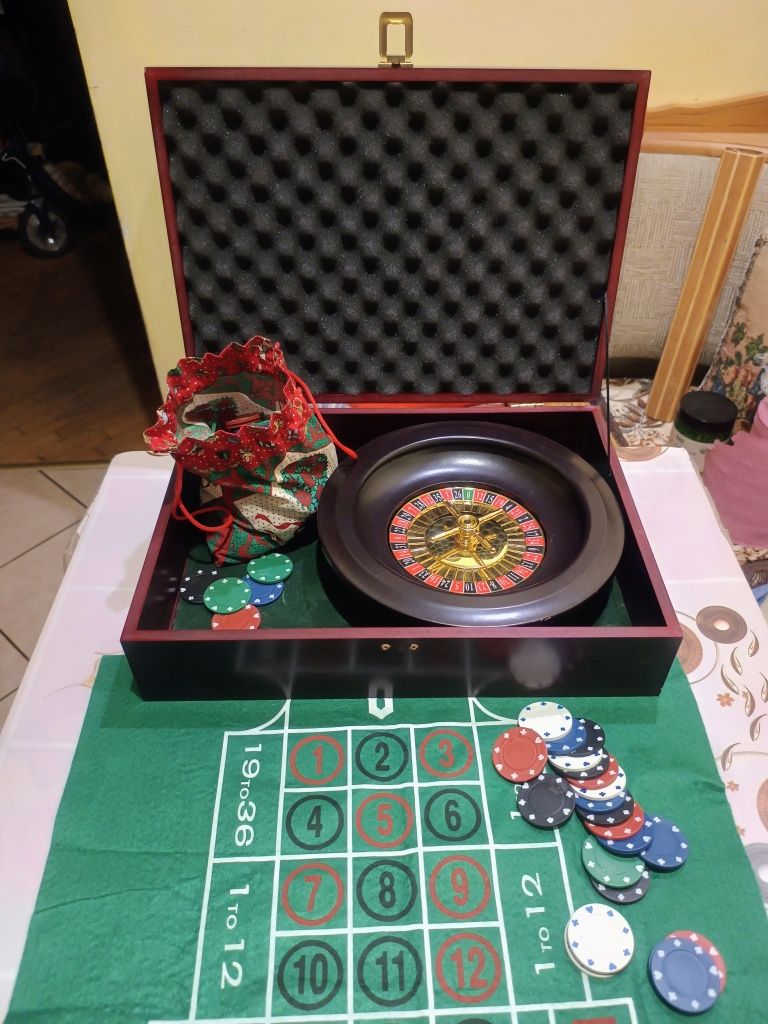 Настольная игра рулетка, казино высокое качество,кейс "красное дерево"