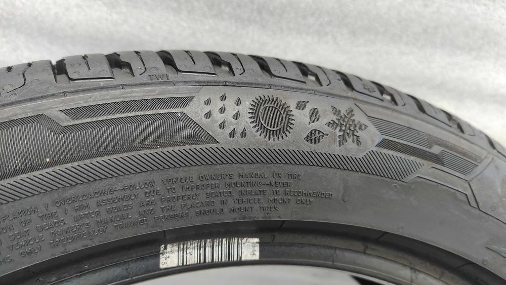 Opony Całoroczne 205/50/17 Barum 2szt Jak Nowe 2024r