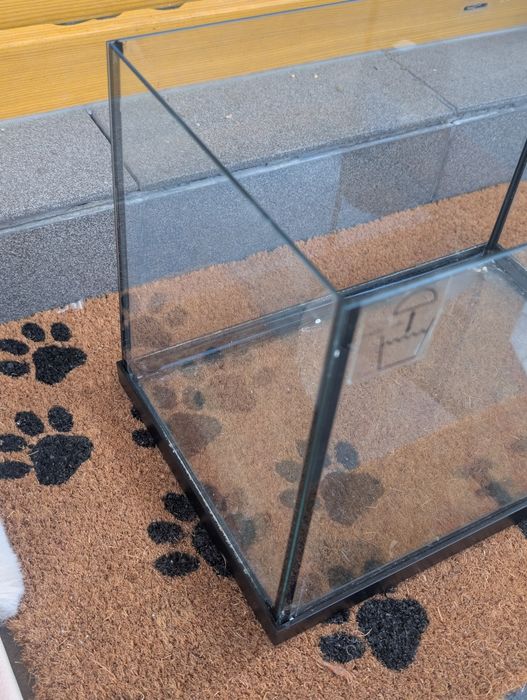 Akwarium dla rybek szczelnie