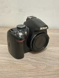 Aparat Nikon D3000