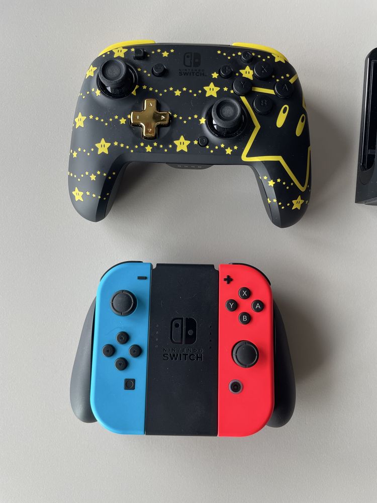 Konsola Nintendo Switch Oled + Dodatki