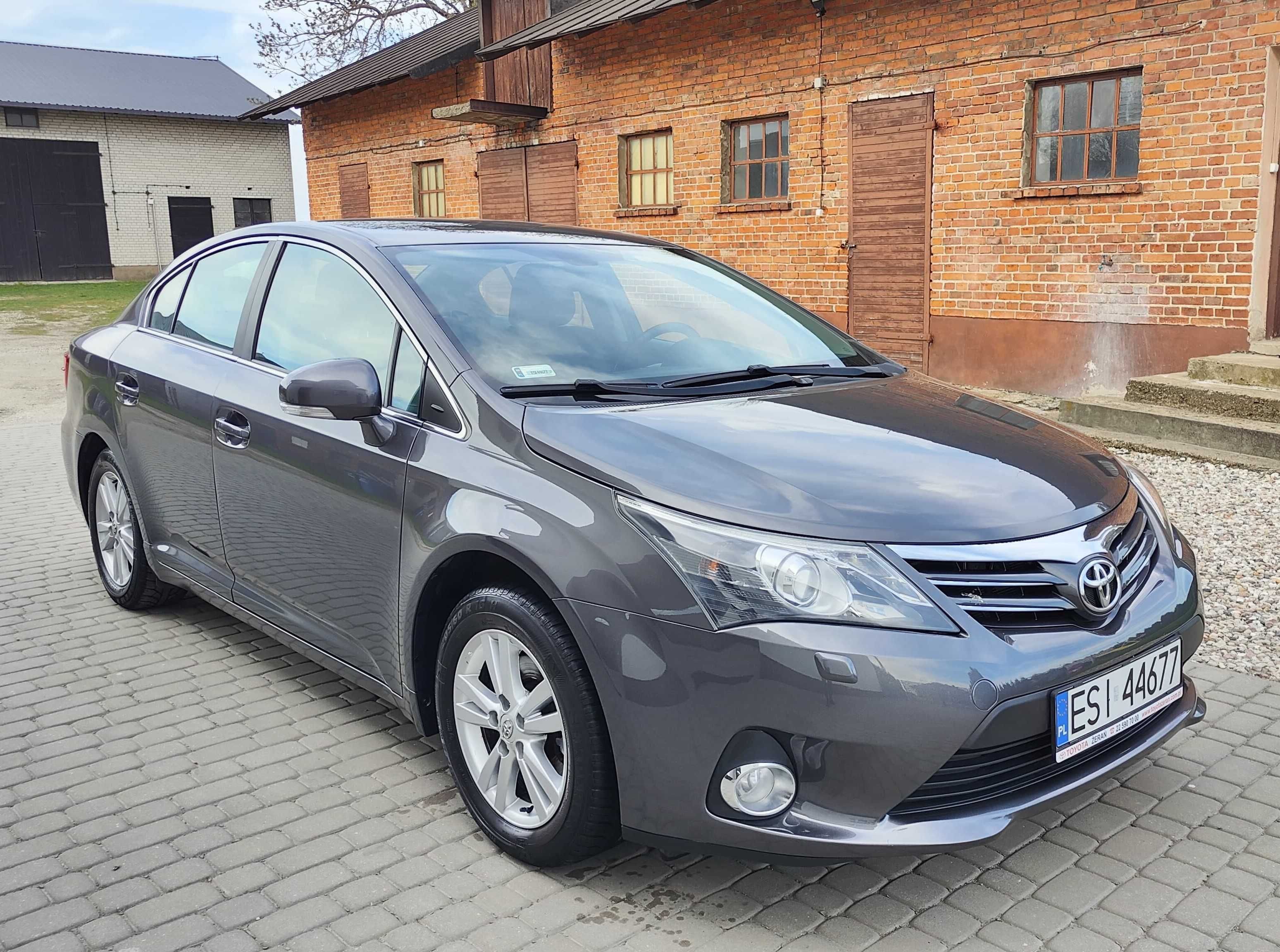 Toyota Avensis Premium Salonowa LPG