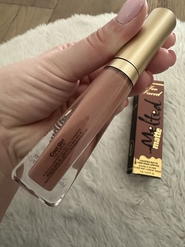 Too faced pomadka matowa