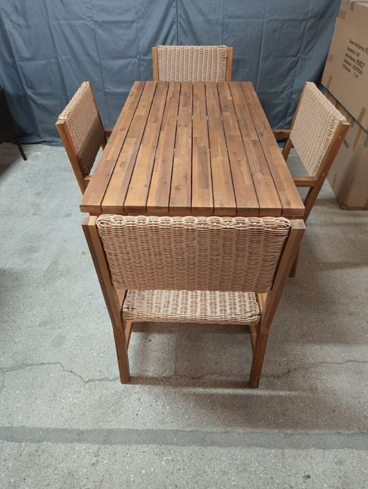 Stół drewno + 4 krzesła ogrodowe technorattan