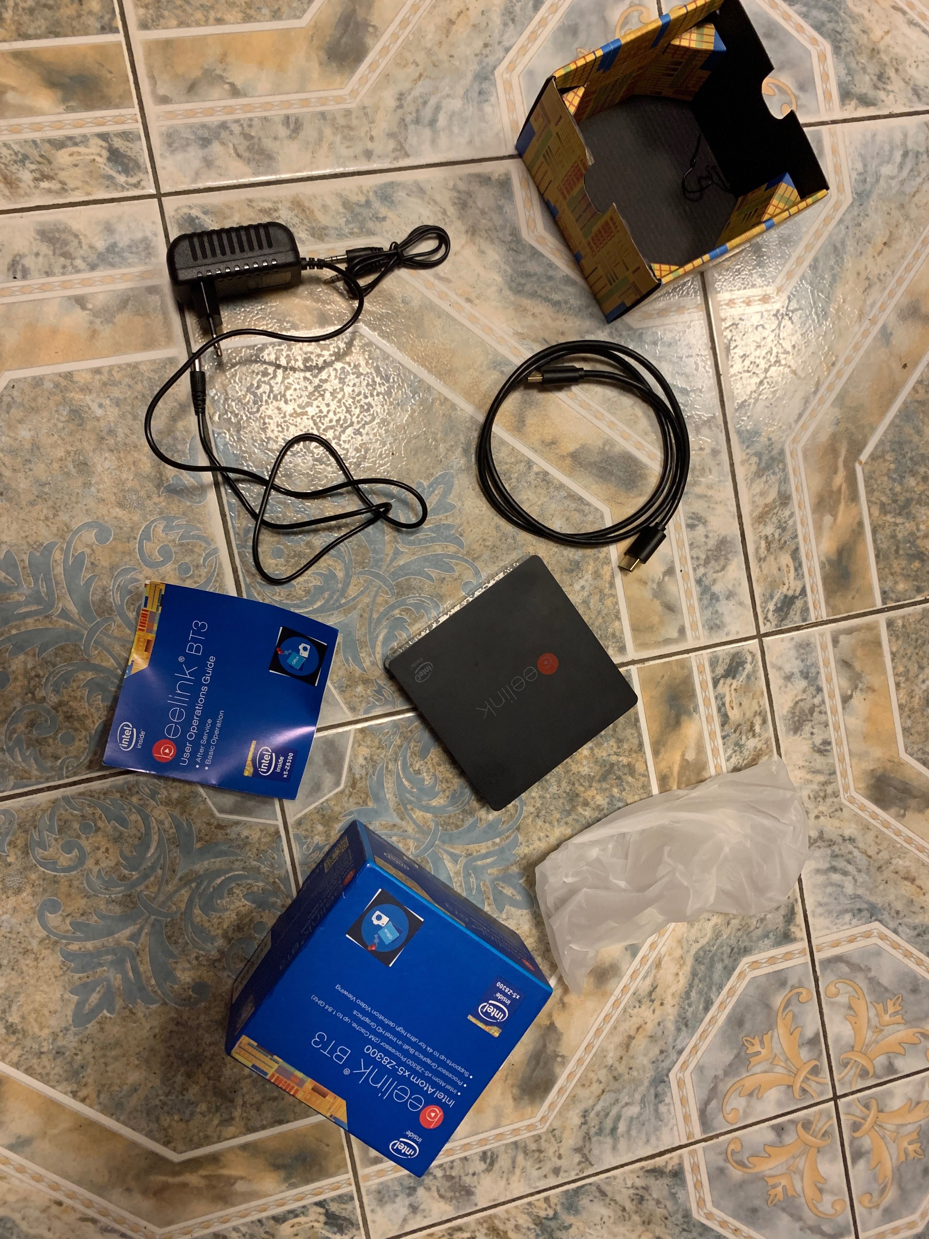 Beelink BT3 (Intel x5-Z8300, 2GB/60GB, LAN, Windows 10) Mini PC