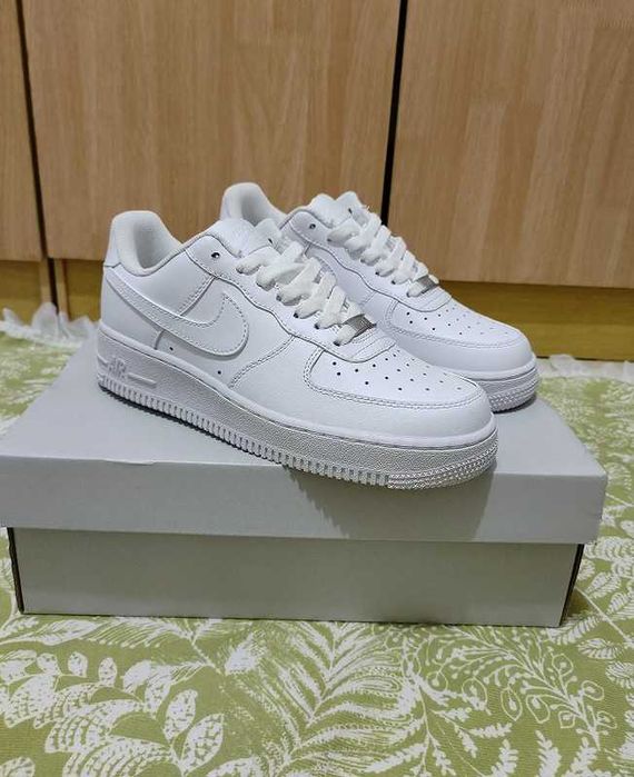 Buty damskie Trampk Nike Air Force 1 Low '07 White R.44