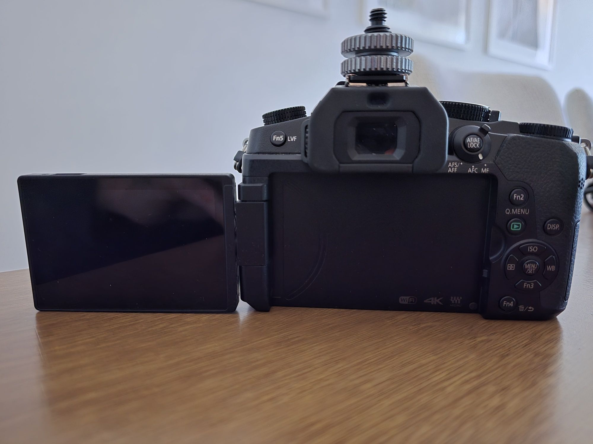 Máquina Fotográfica Panasonic Lumix DMC-G80