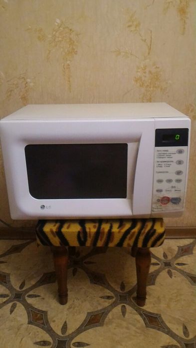 Микроволновая печь LG б.у