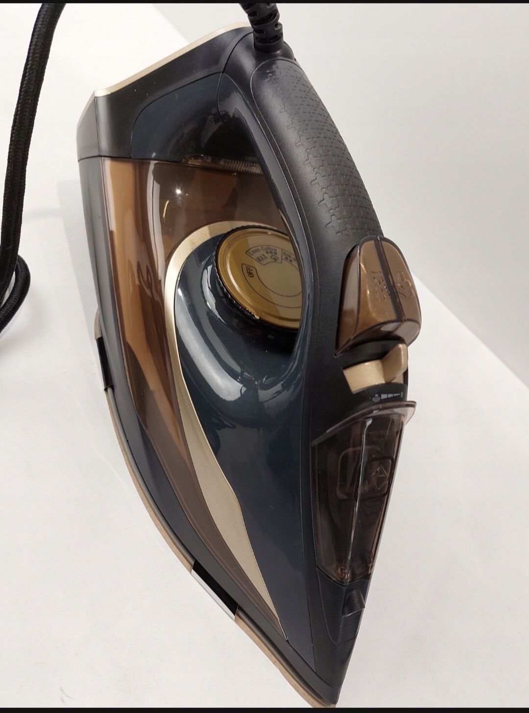 Żelazko Camry model CR 5036 moc 3400 W