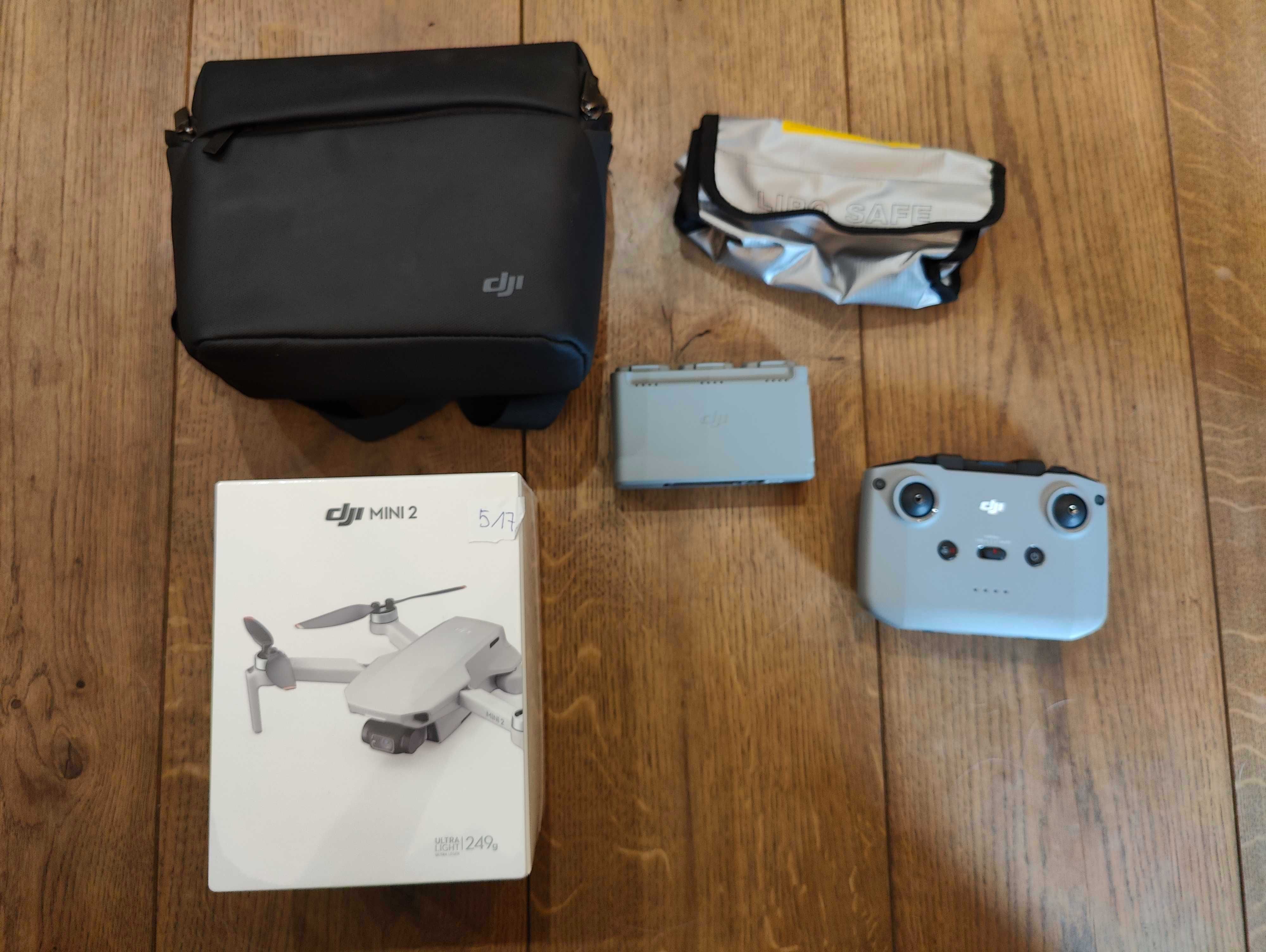 Dron DJI Mini 2 zestaw combo