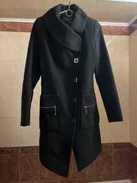 Демисезонное женское черное пальто