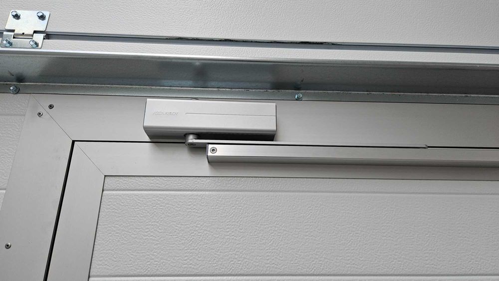 NOWA! Brama segmentowa przemysłowa automat 3000 x 2800 Krispol