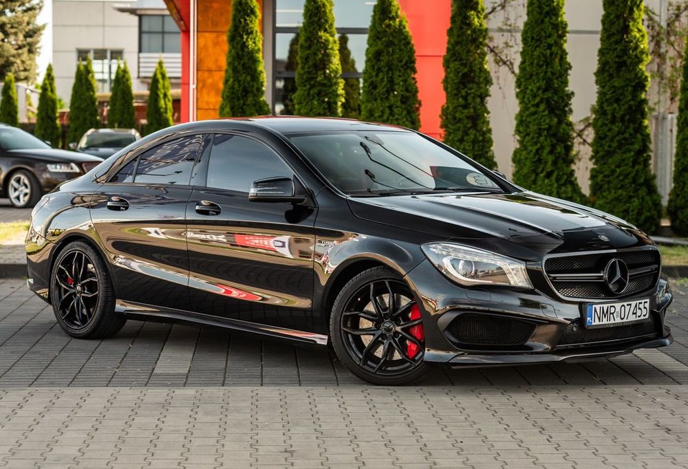 Mercedes-Benz CLA Mercedes CLA 45 AMG salon PL