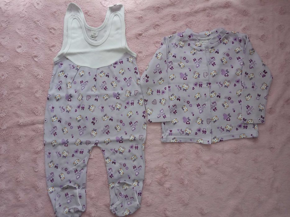 Komplet niemowlęcy dla dziewczynki, śpioszki i kaftanik, r. 74